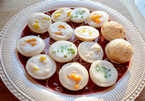  Khanom Krok! En spröd och knaprig njutning fylld med söta kokosnötsmaker.