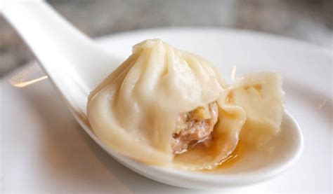  Taizhou Xiaolongbao - En delikat balanserad mellan smakfull umami och krispigt nöjet!