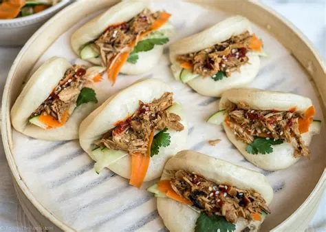   Shangqiu Steamed Pork Buns Med Smaksatt Krydda Och Ljust Skum: Hur Kan Enkelt Bröd Bli Till Ett Kungligt Mästerverk?